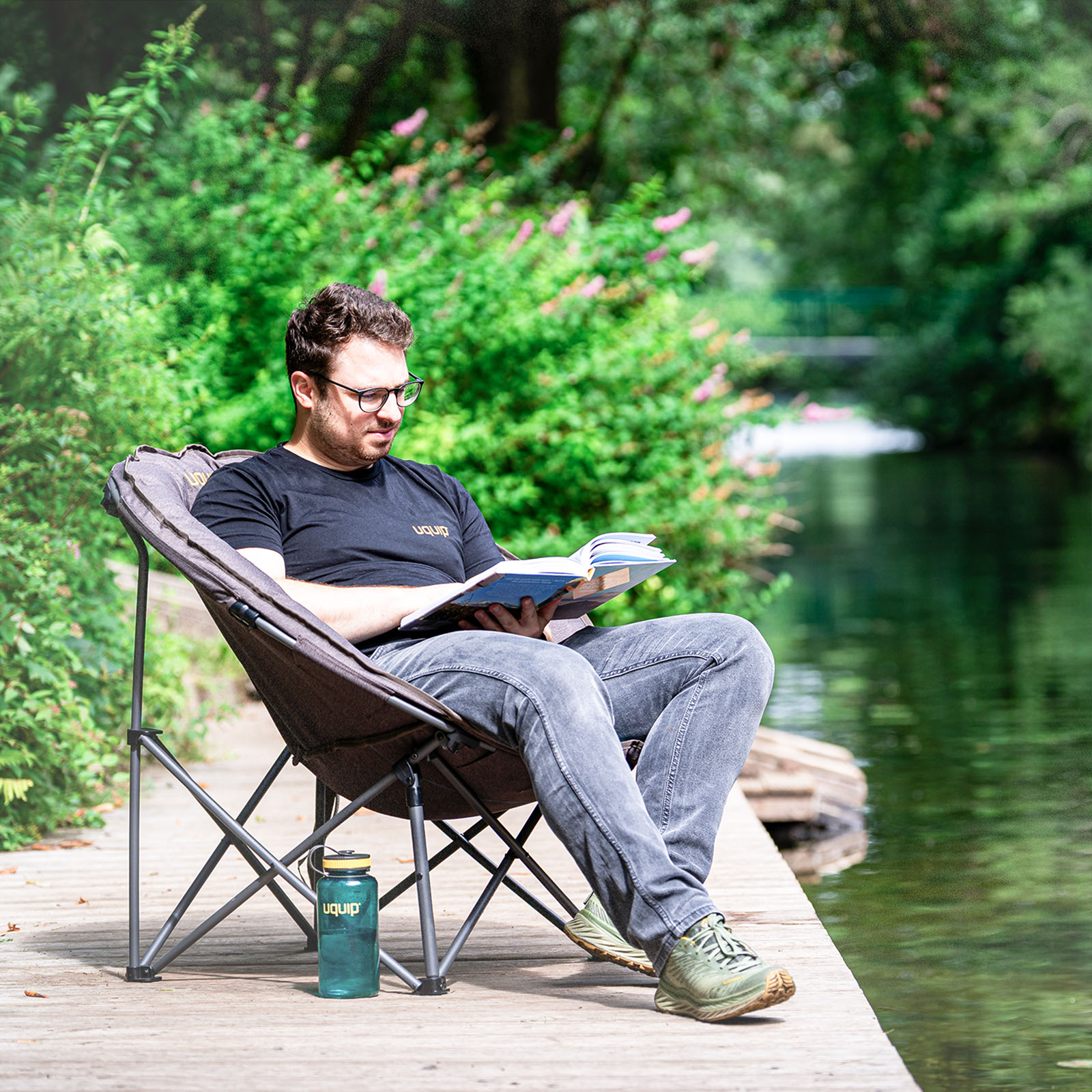 uquip Cody camping chair at the lake