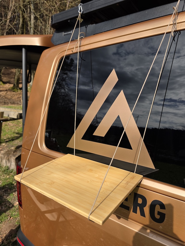 Eurobox table as hanging table in tailgate