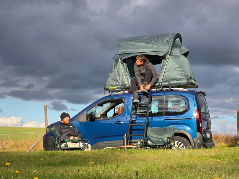 Groenberg WEEKEND set up on the roof of a small van while camping